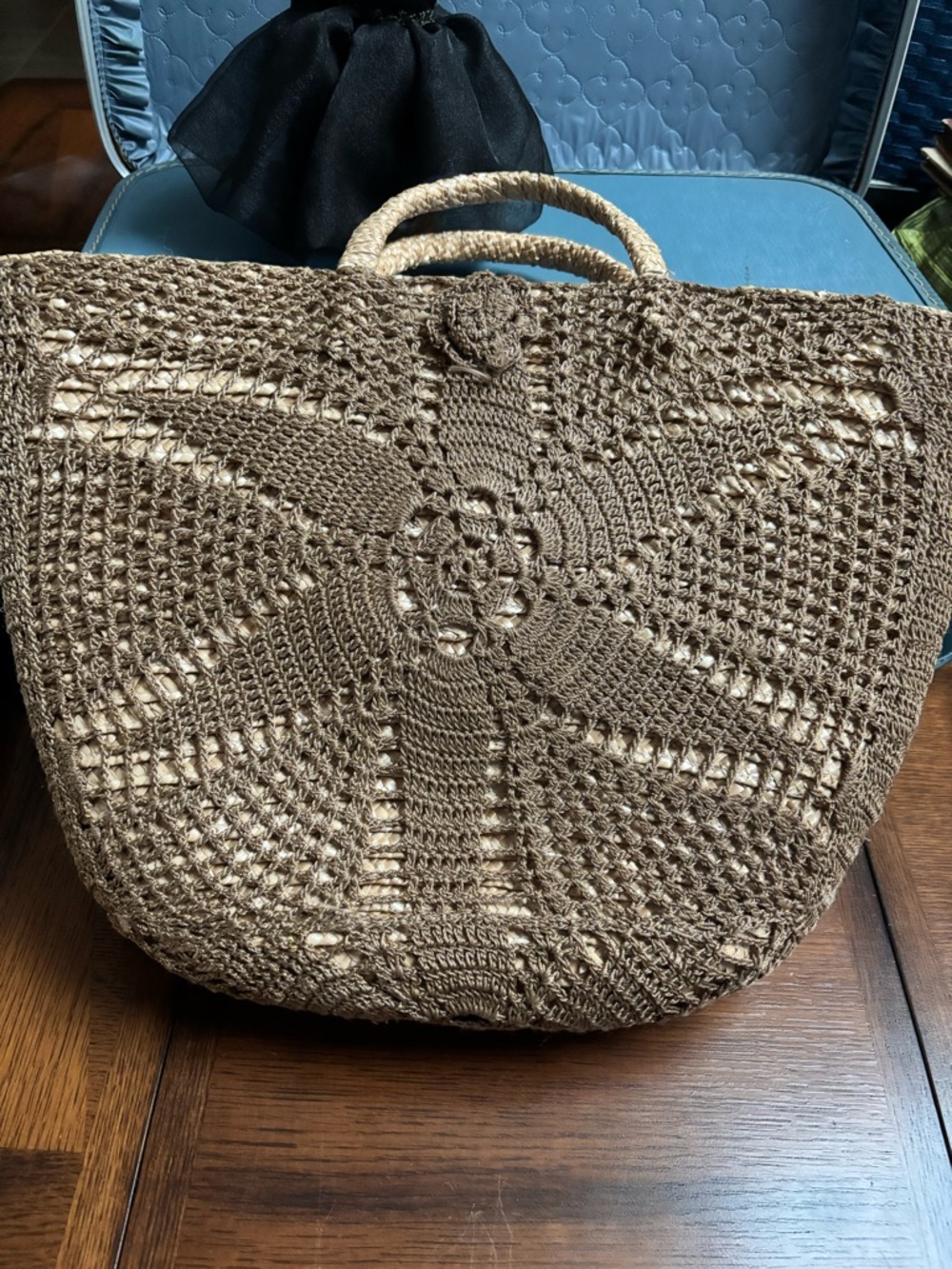 Coldwater Creek Gold Wicker Handbag Straw Crocheted Beach Bag Tote Double handle - Picture 2 of 7